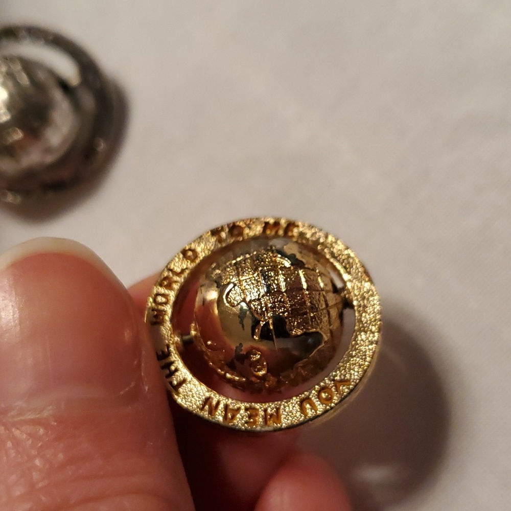 Vintage Monet spinning world charms - Picture 5 of 13